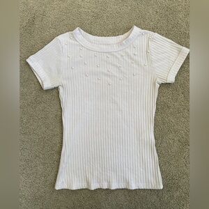 White shirt with beautiful pearls